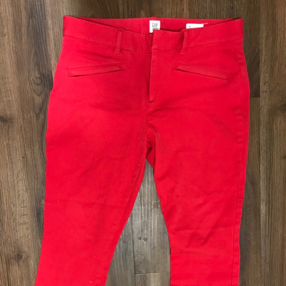 Red GAP ankle pants (Women’s 8)
